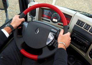 Camioane Șasiuri rigide Renault PREMIUM 320.44 4X2