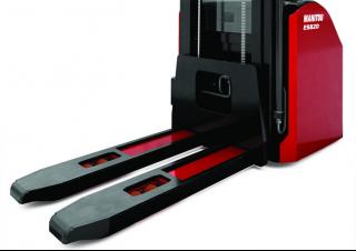 Stackere (transpaleți) Stackere (transpaleți) mobile Manitou ES 820 FR