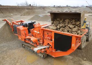 Stații de reciclare moloz Eagle Crusher UltraTraxx 