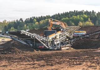 Stații de sortare mobile Metso Lokotrack ST2.8E