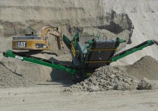 Stații de sortare mobile McCloskey R230