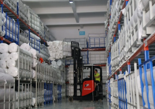 Stivuitoare electrice cu catarg retractabil EP CQD16RVF2
