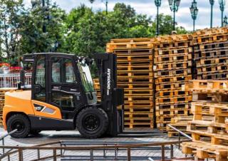 Stivuitoare frontale diesel Doosan D45S-9