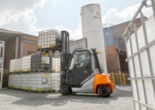 Stivuitoare frontale diesel Still RX 70-25/600