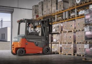Stivuitoare frontale electrice Toyota 9 FBH 30T 