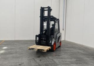 Stivuitoare frontale electrice Carer A 70 SC