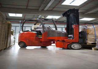 Stivuitoare frontale electrice Manitou EMA II 20 HD-2