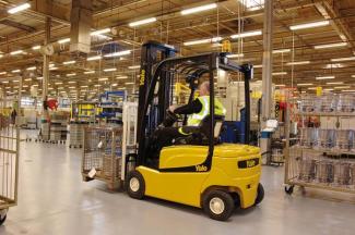 Stivuitoare frontale electrice Yale ERP20VF LWB