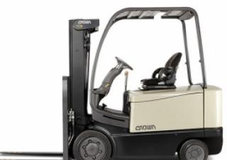 Stivuitoare frontale electrice Crown FC 5225-40