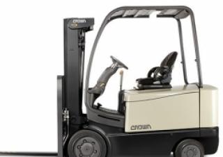 Stivuitoare frontale electrice Crown FC 5245-65
