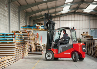 Stivuitoare frontale electrice Manitou ME 445