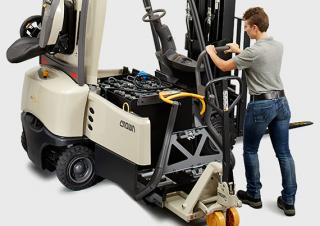 Stivuitoare frontale electrice Crown SCT 6010 1.3