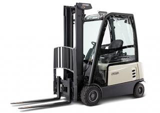 Stivuitoare frontale electrice Crown SCT 6040 1.8