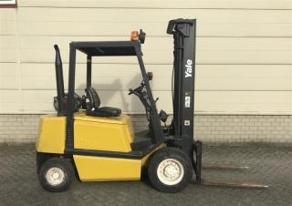 Stivuitoare frontale LPG Yale GLP 25 TF