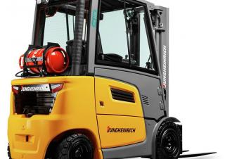 Stivuitoare frontale LPG Jungheinrich TFG 318s 