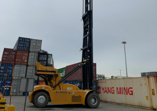 Stivuitoare pentru containere Sany SDCE90K7