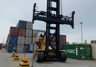 Stivuitoare pentru containere Sany SDCE90K7E5