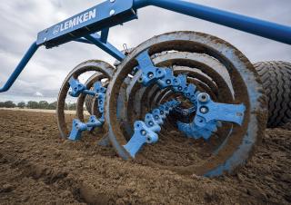 Tăvălugi pliabili (pentru nivelarea solului prelucrat) Lemken VarioPack WD 90