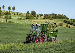 Tractoare 4WD Fendt 210 S Vario Power