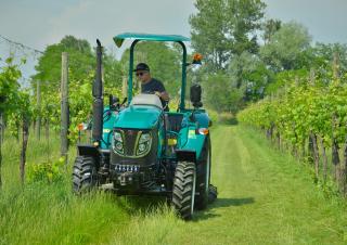 Tractoare 4WD Arbos 3055