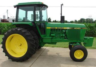 Tractoare 4WD John Deere 4040S