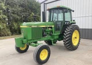 Tractoare 4WD John Deere 4240