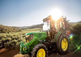 Tractoare 4WD John Deere 5090GF