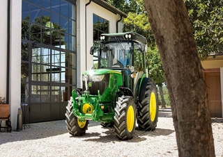 Tractoare 4WD John Deere 5090GF