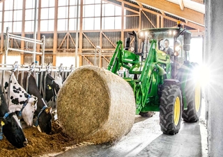 Tractoare 4WD John Deere 5095M