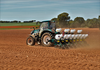 Tractoare 4WD Arbos 5100