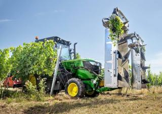 Tractoare 4WD John Deere 5115GV
