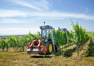 Tractoare 4WD John Deere 5115GV
