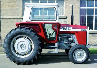 Tractoare 4WD Massey Ferguson 590