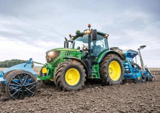 Tractoare 4WD John Deere 6130R