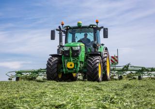 Tractoare 4WD John Deere 6130R