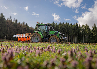 Tractoare 4WD DEUTZ-FAHR 6135 C RVShift 