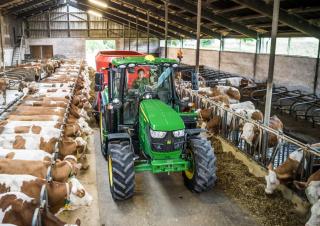 Tractoare 4WD John Deere 6140M 