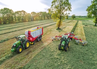 Tractoare 4WD John Deere 6R 195