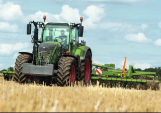 Tractoare 4WD Fendt 714 Vario ProfiPlus