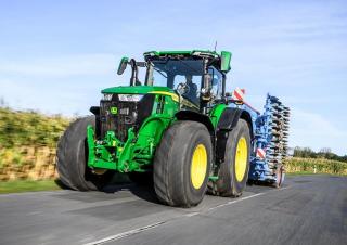 Tractoare 4WD John Deere 7R 310
