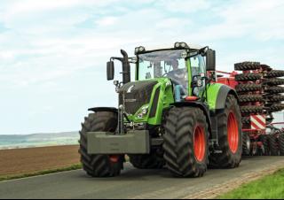 Tractoare 4WD Fendt 826 Vario Power