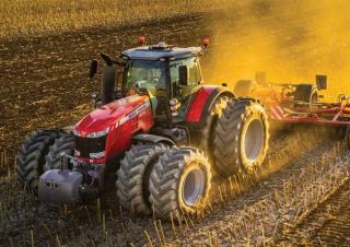 Tractoare 4WD Massey Ferguson 8735	