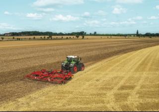 Tractoare 4WD Fendt 933 Vario ProfiPlus
