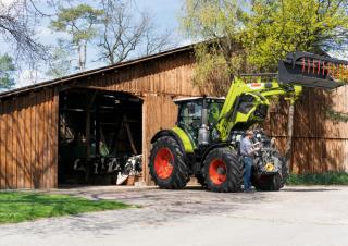 Tractoare 4WD Claas Arion 610