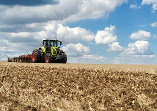 Tractoare 4WD Claas Axion 800 