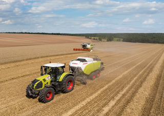 Tractoare 4WD Claas Axion 830