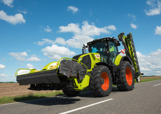 Tractoare 4WD Claas Axion 870 Cmatic 