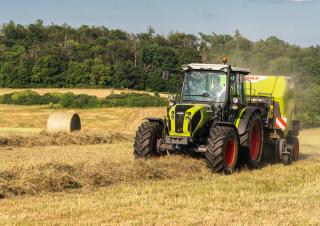 Tractoare 4WD Claas Axos 2.105 