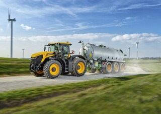 Tractoare 4WD JCB Fastrac 8330