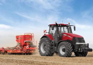 Tractoare 4WD Case IH Magnum 250 Basis